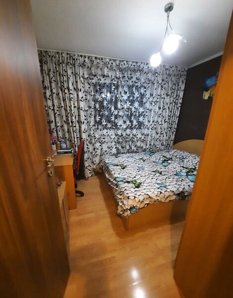 Constantin Brancoveanu 3 statii cu autobuzul, apartament cu 2 camere.